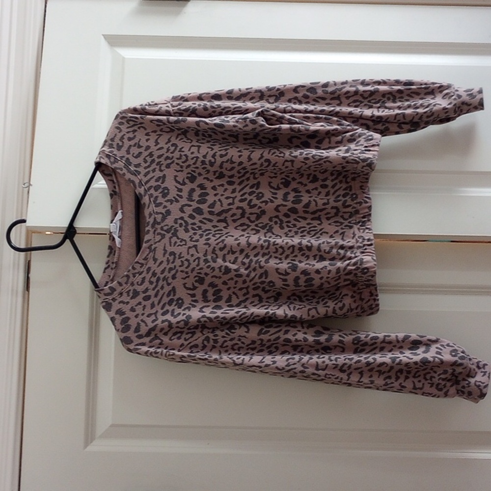 BB DAKOTA M ANIMAL PRINT TOP